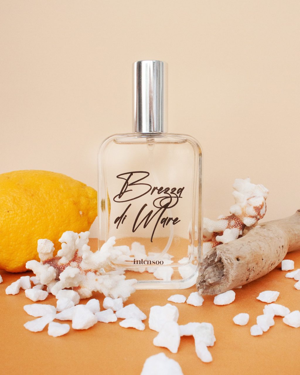 Instagram post from intensoopremiumparfum. This post is in position 1.