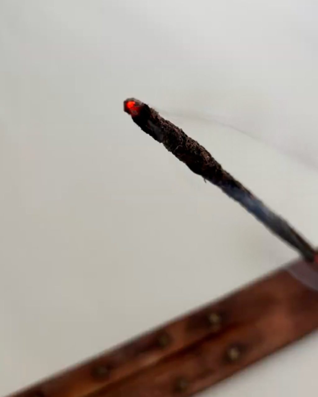 Instagram post from intensoopremiumparfum. This post is in position 4.