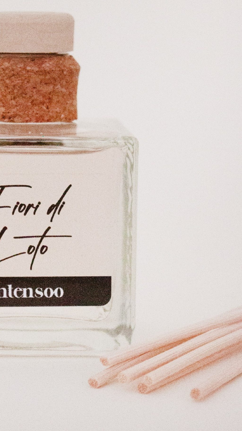 Instagram post from intensoopremiumparfum. This post is in position 1.