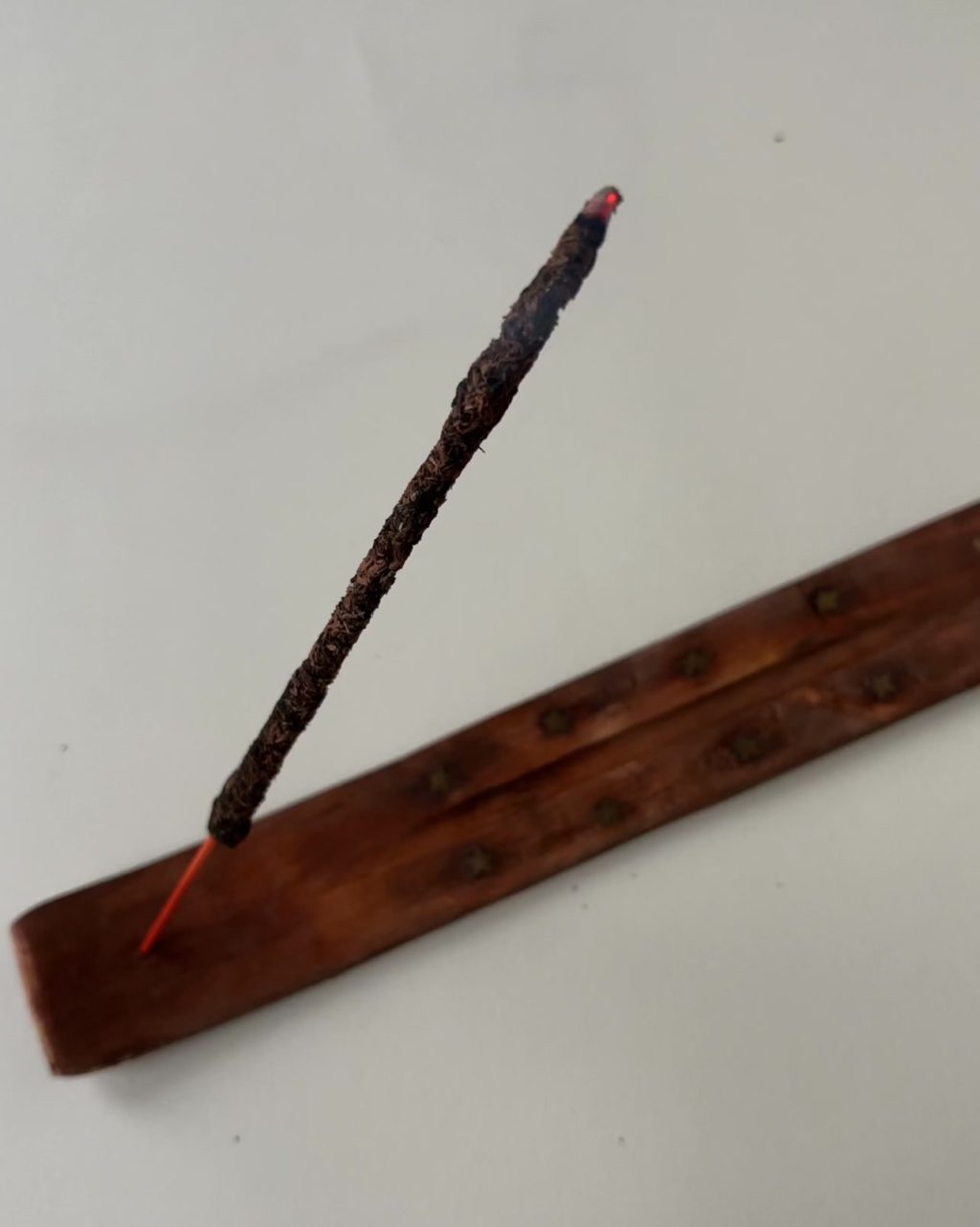 Instagram post from intensoopremiumparfum. This post is in position 6.