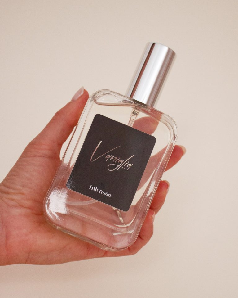 Instagram post from intensoopremiumparfum. This post is in position 4.