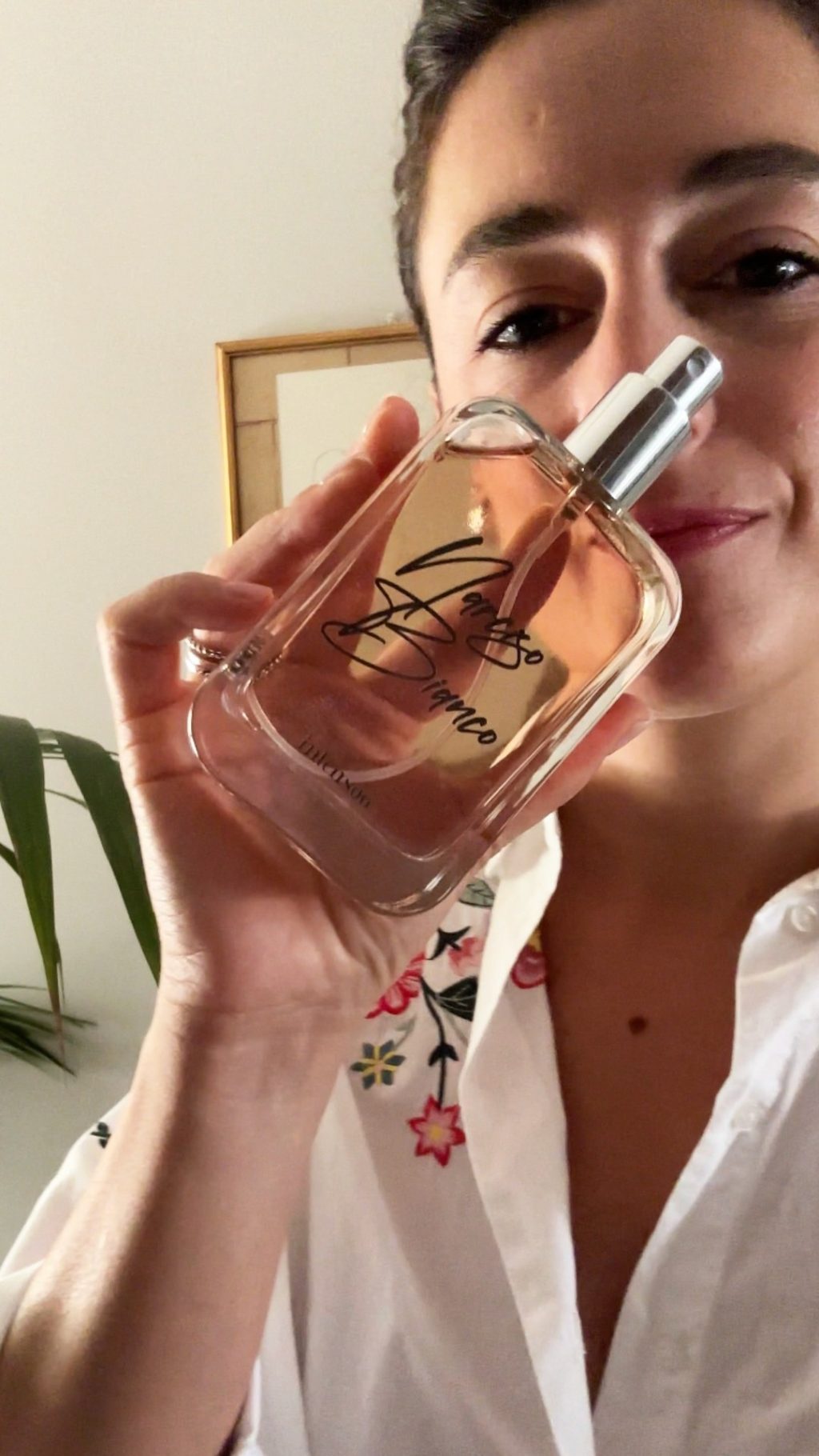 Instagram post from intensoopremiumparfum. This post is in position 1.