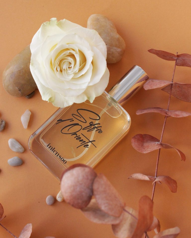 Instagram post from intensoopremiumparfum. This post is in position 2.