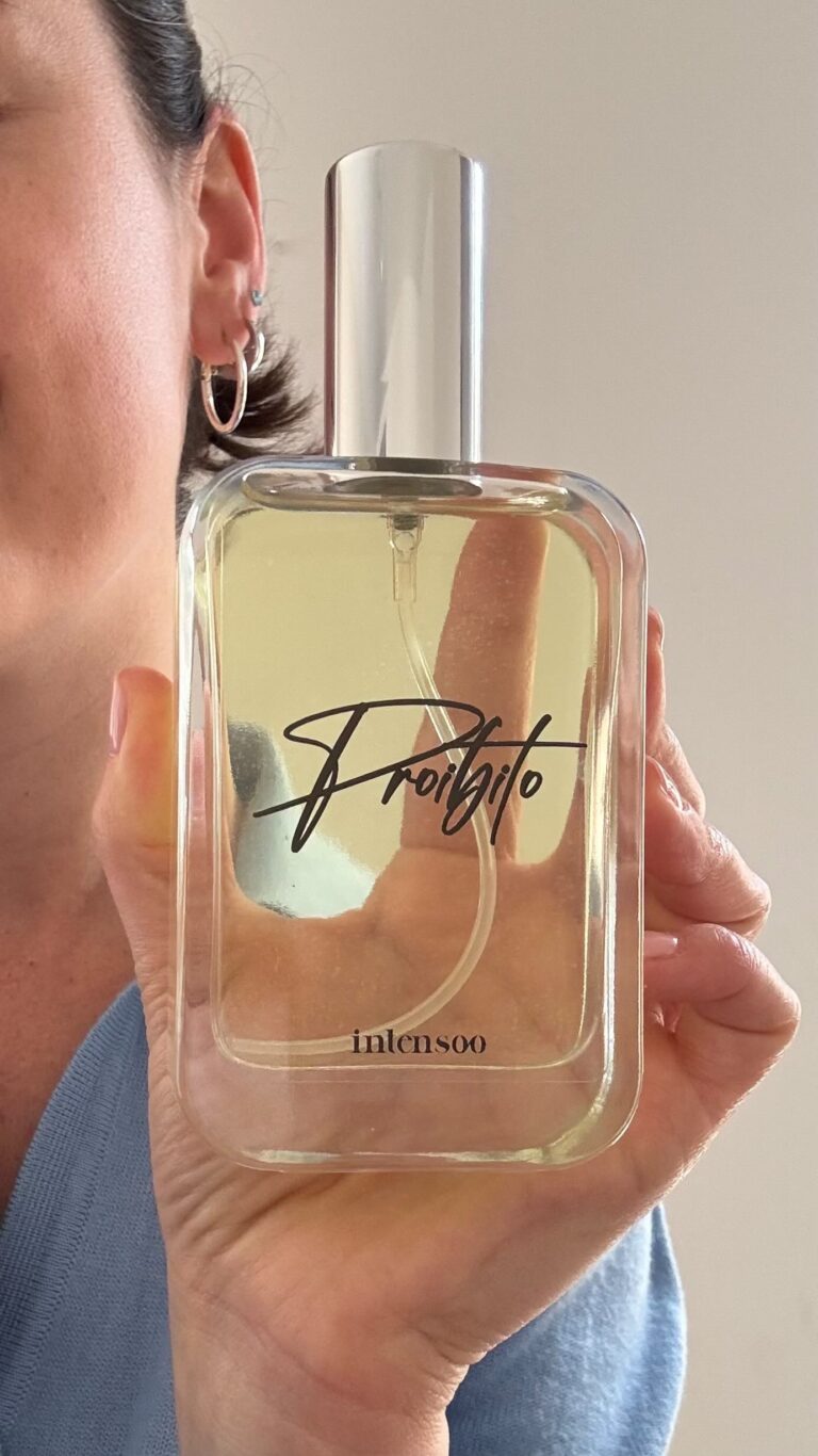 Instagram post from intensoopremiumparfum. This post is in position 3.