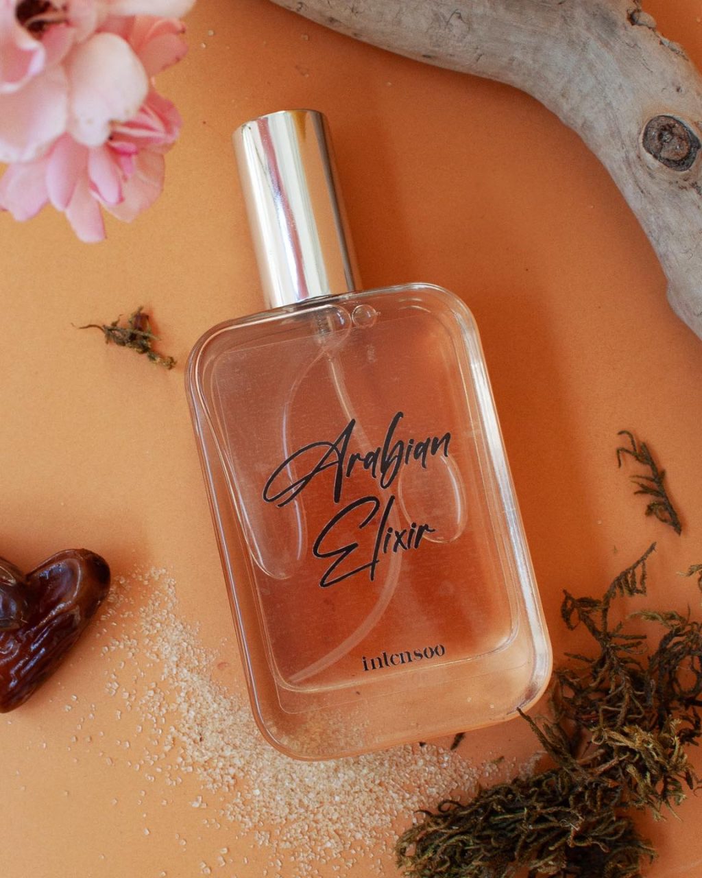 Instagram post from intensoopremiumparfum. This post is in position 1.