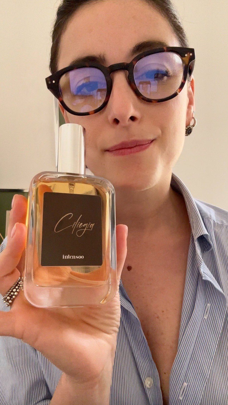 Instagram post from intensoopremiumparfum. This post is in position 3.