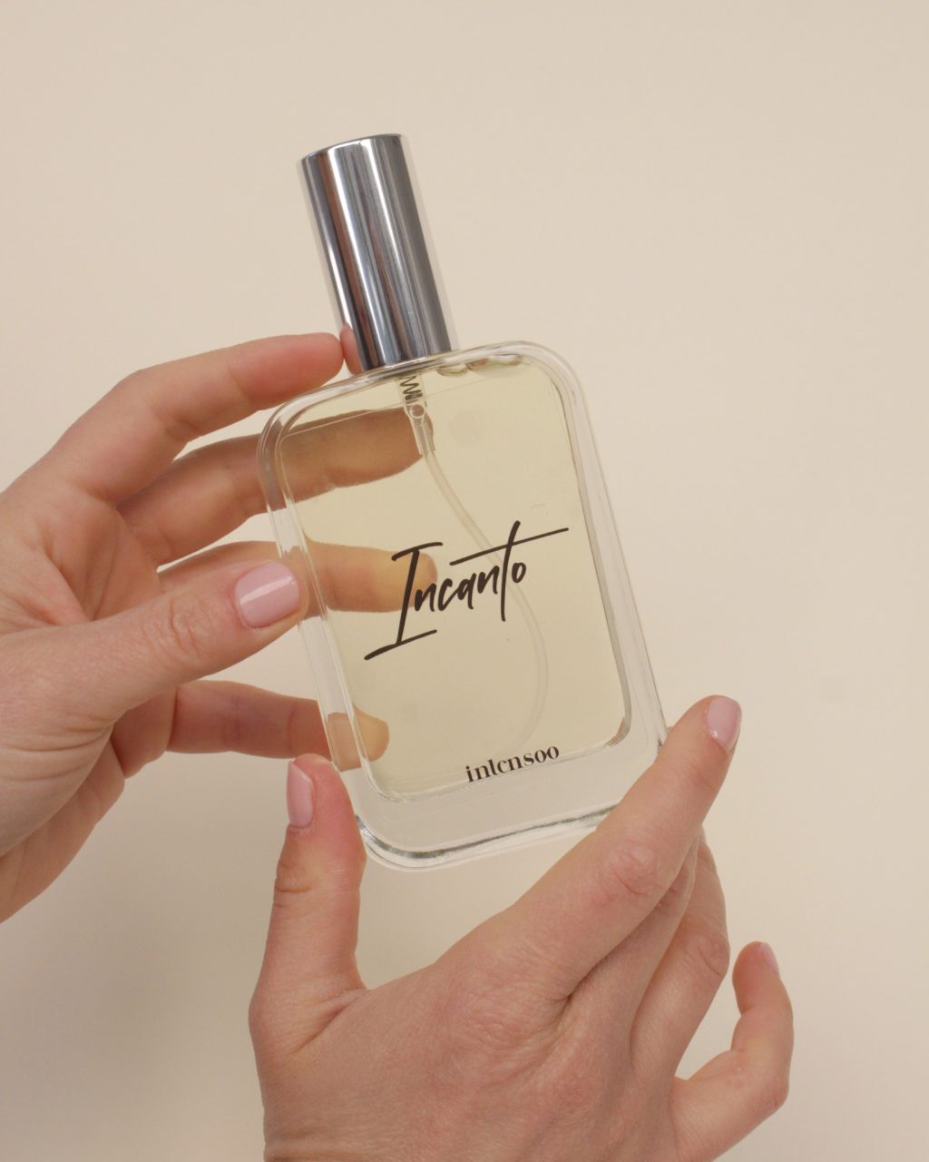 Instagram post from intensoopremiumparfum. This post is in position 1.