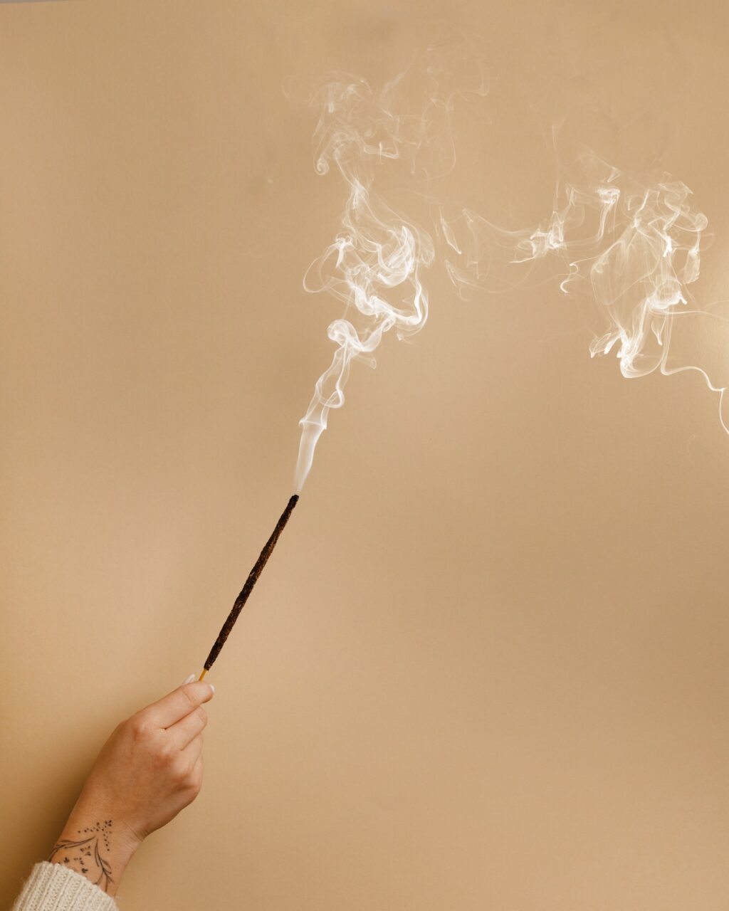 Instagram post from intensoopremiumparfum. This post is in position 0.